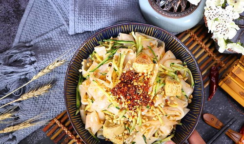 自制涼皮這樣做,超詳細(xì)教程大公開,健康美味越吃越愛